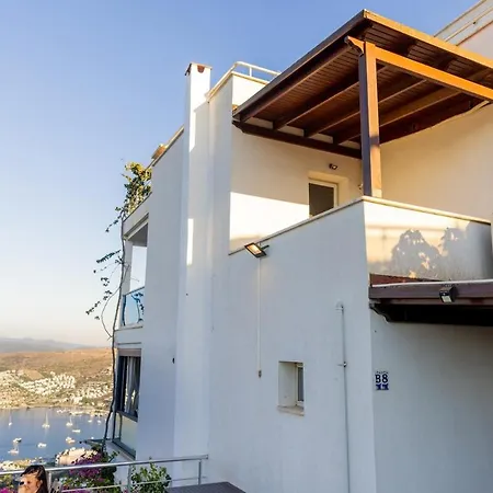 Stunning Sea View Duplex In Gundogan Apartmán