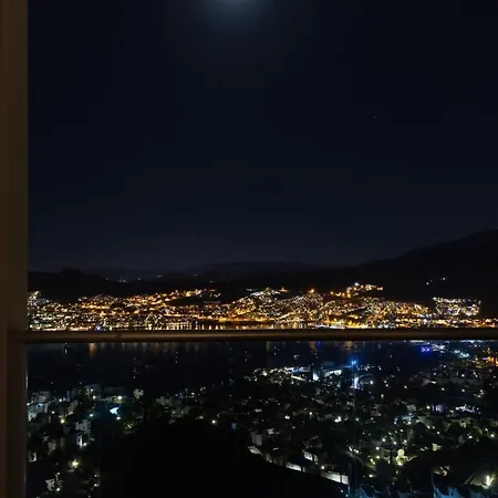 Stunning Sea View Duplex In Gundogan Apartmán