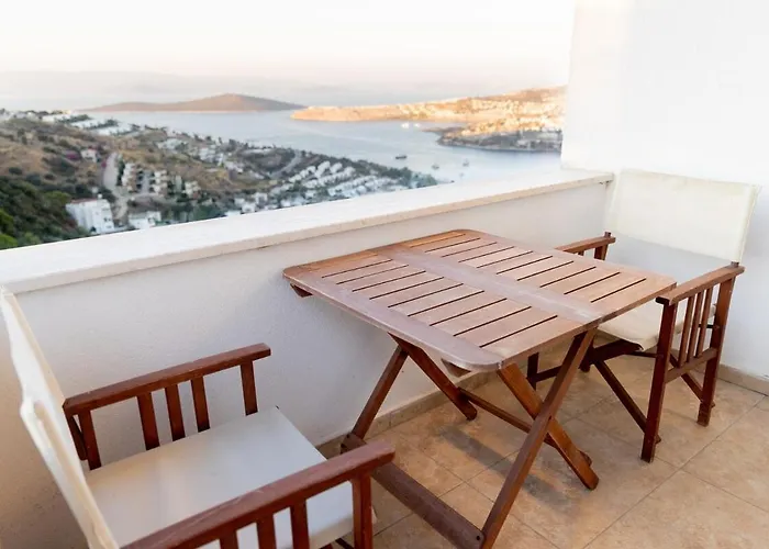Stunning Sea View Duplex In Gundogan Apartment *