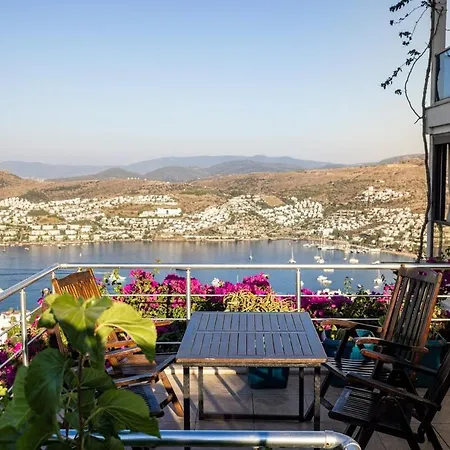 Apartment Stunning Sea View Duplex In Gundogan