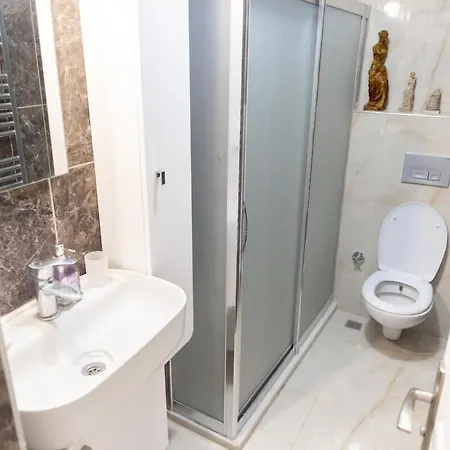 Stunning Sea View Duplex In Gundogan 博德鲁姆