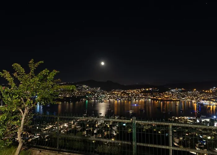 Stunning Sea View Duplex In Gundogan 公寓 博德鲁姆