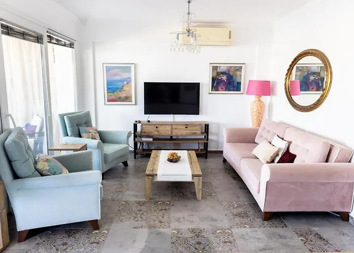 Stunning Sea View Duplex In Gundogan 公寓